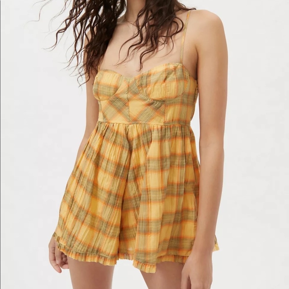 NWT UO Lorelei Crinkle Cotton Romper
